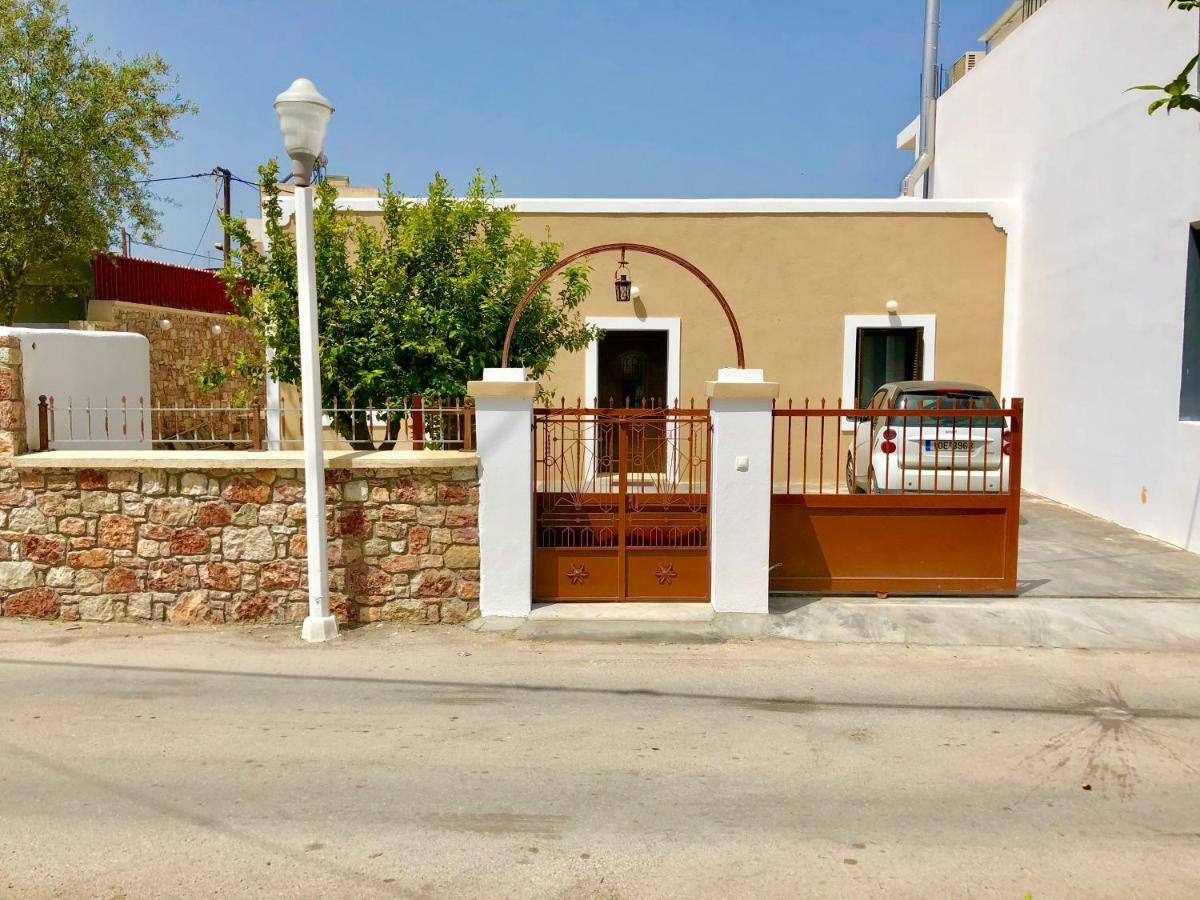 Bekos Traditional House Archangelos  Bagian luar foto