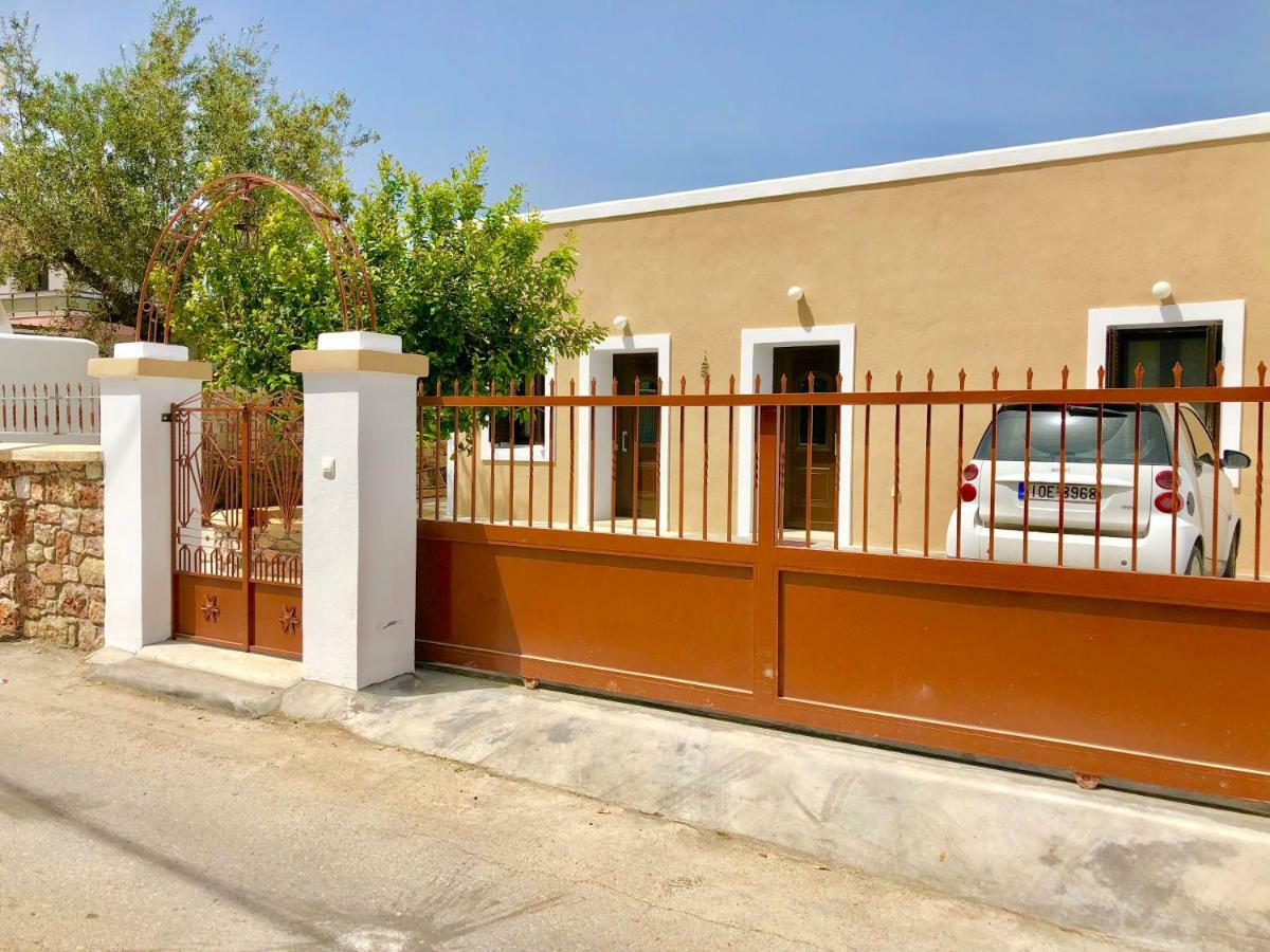 Bekos Traditional House Archangelos  Bagian luar foto